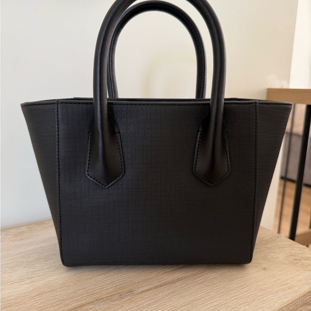 Elegant Black Handbag